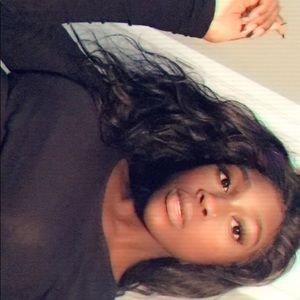 Meet your Posher, Azeemah